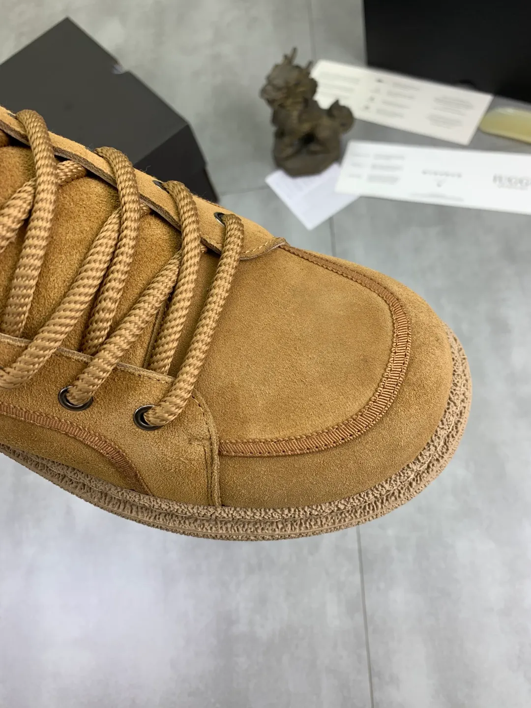 Men's men's shoes 💰P580 new arrival 🆕🆕🆕 IUGGI clown casual sneakers, the sultry clown feels like a visual, 26-year upgrade, suede, light and comfortable, versatile style, wool lining, comfortable and warm, rubber outsole, non-slip and firm size: 39-44, three colors 968-3